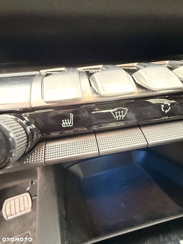 Peugeot 3008 PureTech 130 Stop & Start GPF EAT8 Active - 13