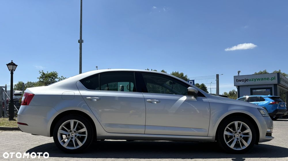 Skoda Octavia 2.0 TDI SCR Style DSG - 5