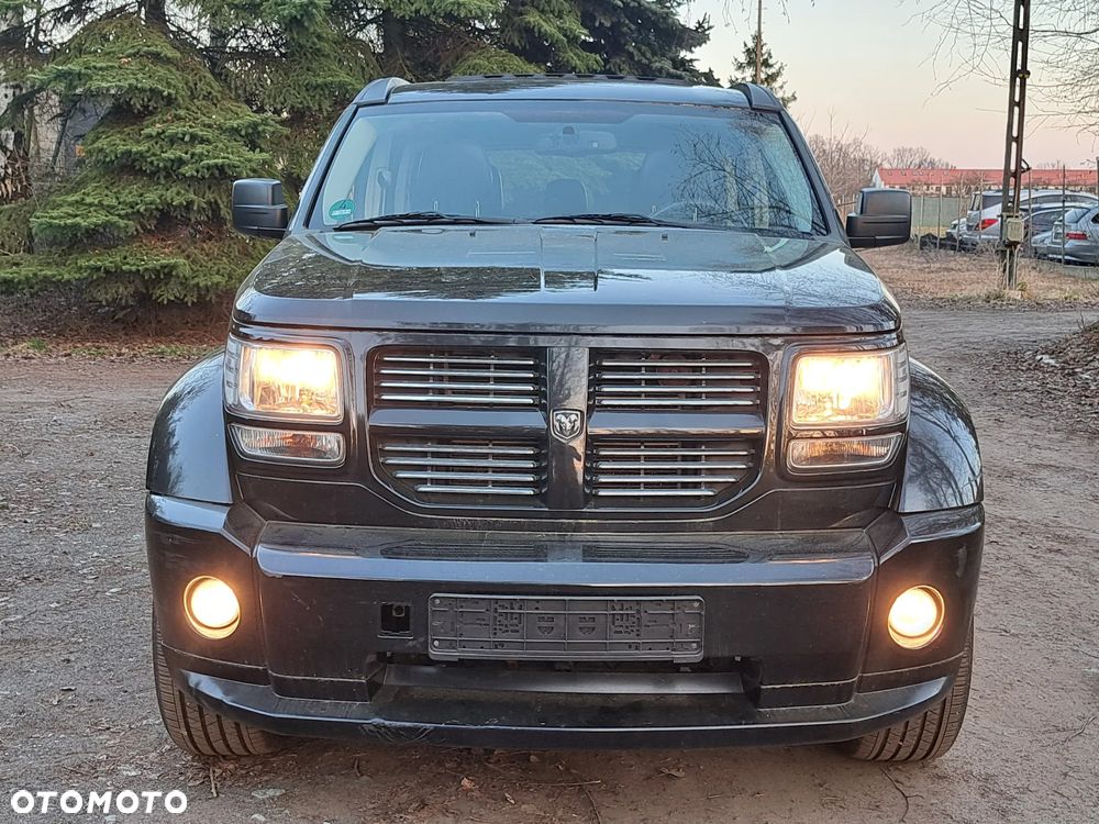 Dodge Nitro 4.0 V6 RT - 2