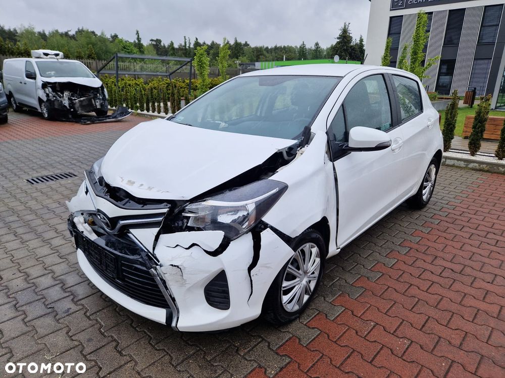 Toyota Yaris 1.0 Active EU6 - 8