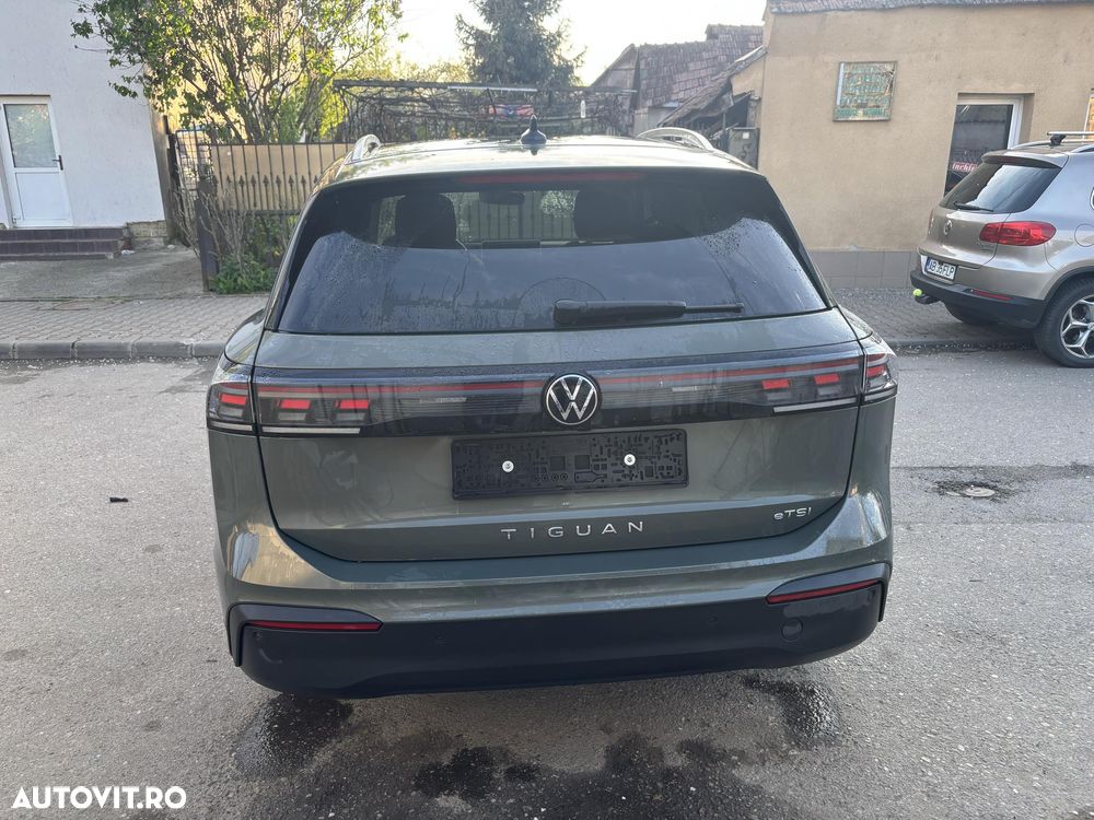 Volkswagen Tiguan - 5