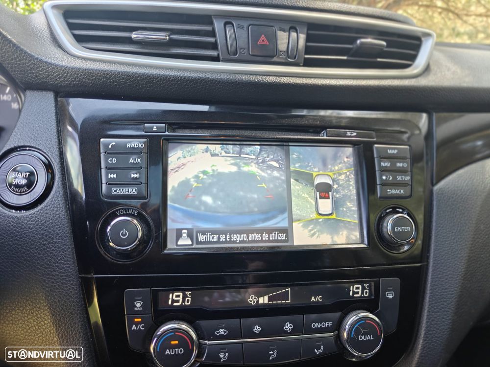 Nissan Qashqai 1.5 dCi N-Connecta 18 - 34