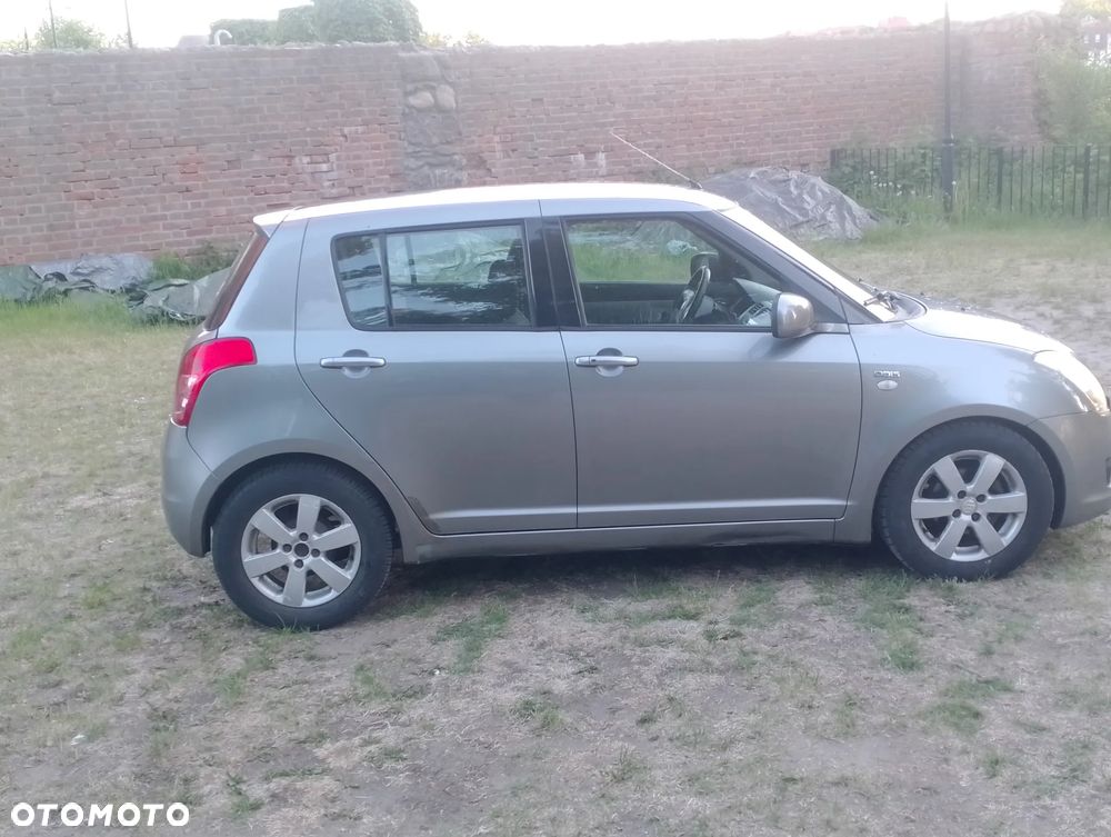 Suzuki Swift 1.3 Comfort dance - 3