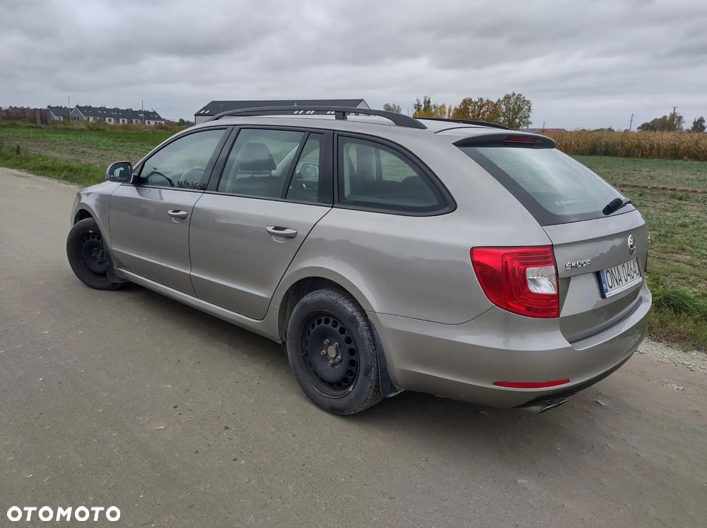Skoda Superb 1.8 TSI Active - 5