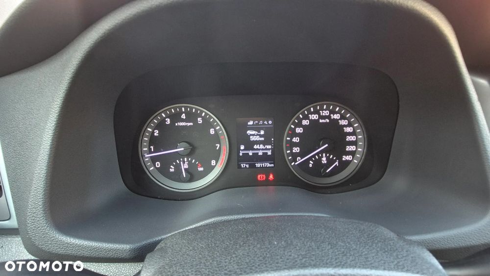 Hyundai Tucson - 13