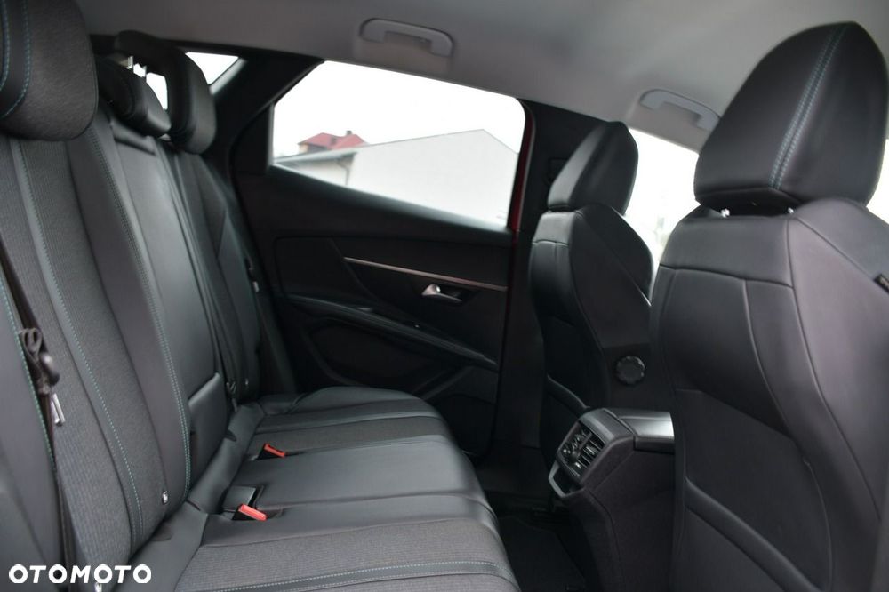 Peugeot 3008 1.2 PureTech Allure Pack S&S - 19