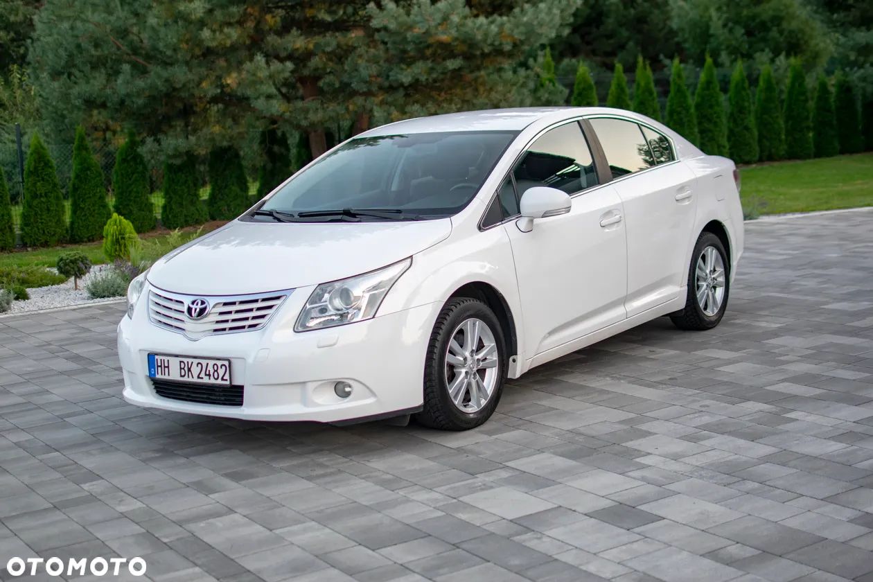 Toyota Avensis - 1