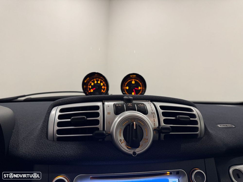 Smart ForTwo Coupé 1.0 T Brabus - 31