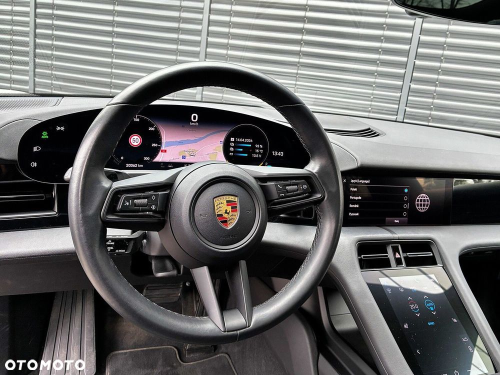 Porsche Taycan - 14