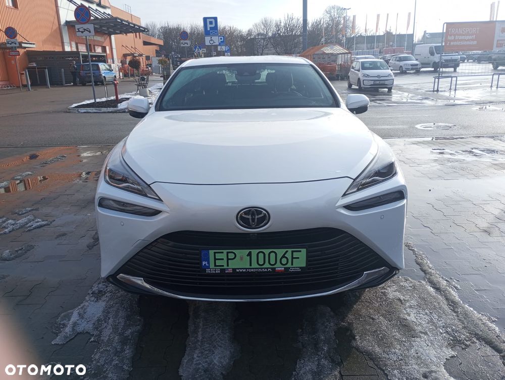 Toyota Mirai Luxury - 3