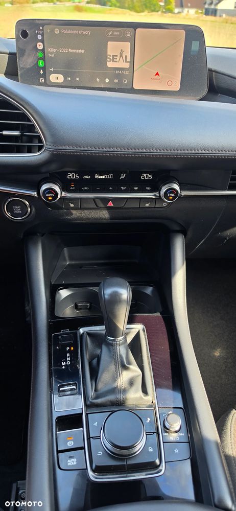Mazda 3 2.0 mHEV Hikari - 16