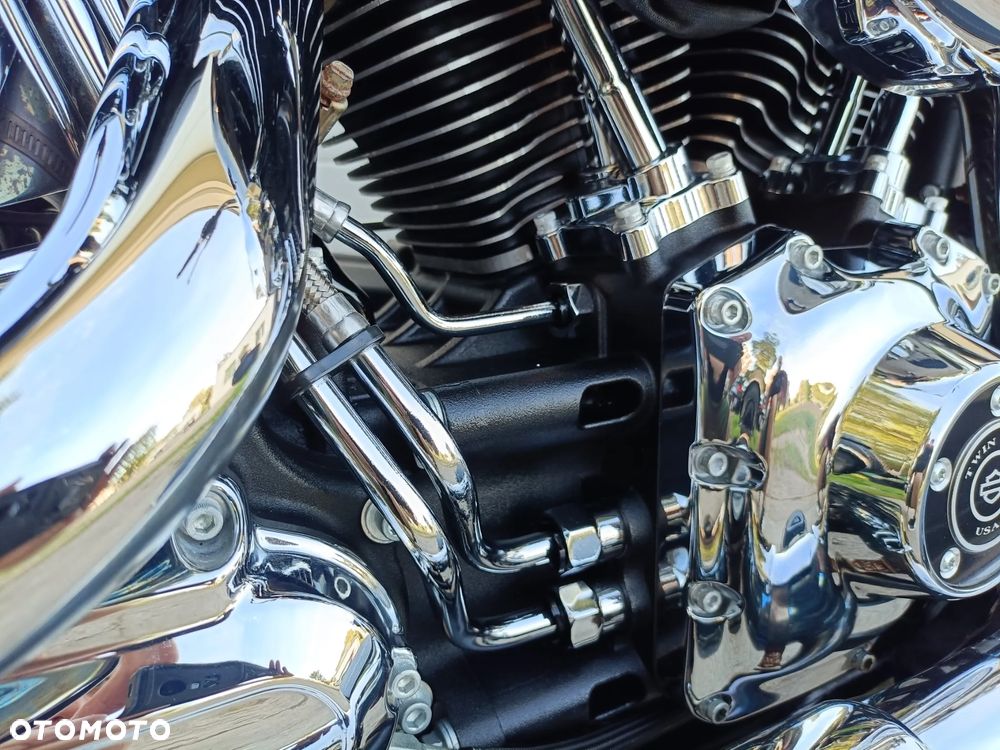 Harley-Davidson Softail Heritage Classic - 18