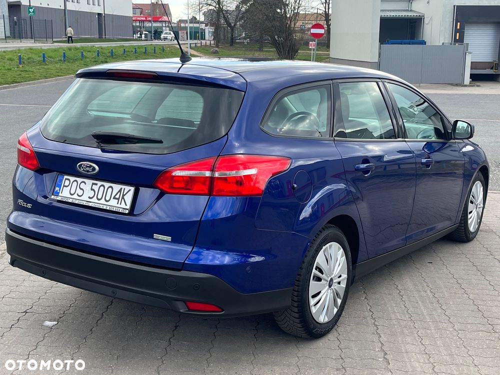 Ford Focus 1.0 EcoBoost Trend - 9