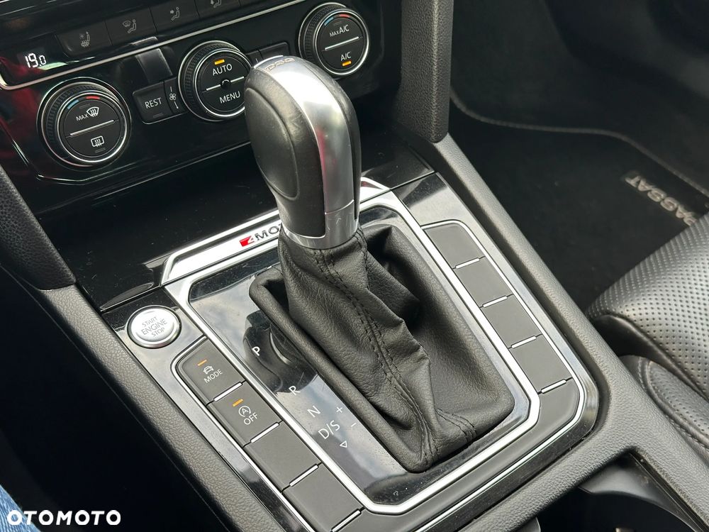 Volkswagen Passat Variant 2.0 TDI BMT 4Mot Highline DSG - 27