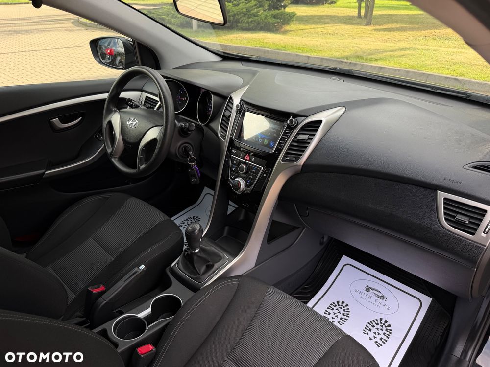 Hyundai i30 1.6 GDI Style - 27