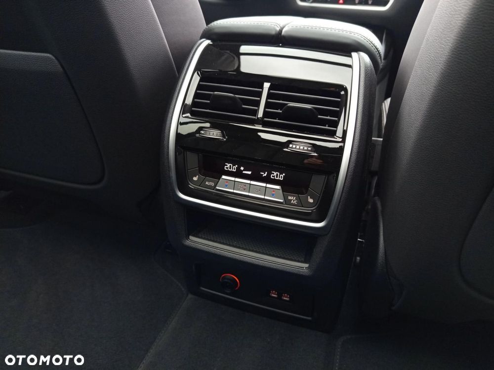BMW X7 xDrive40i mHEV M Sport sport - 21