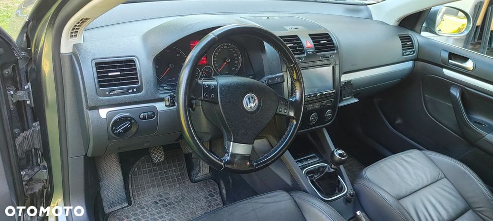 Volkswagen Jetta 2.0 TDI DPF Sportline - 9