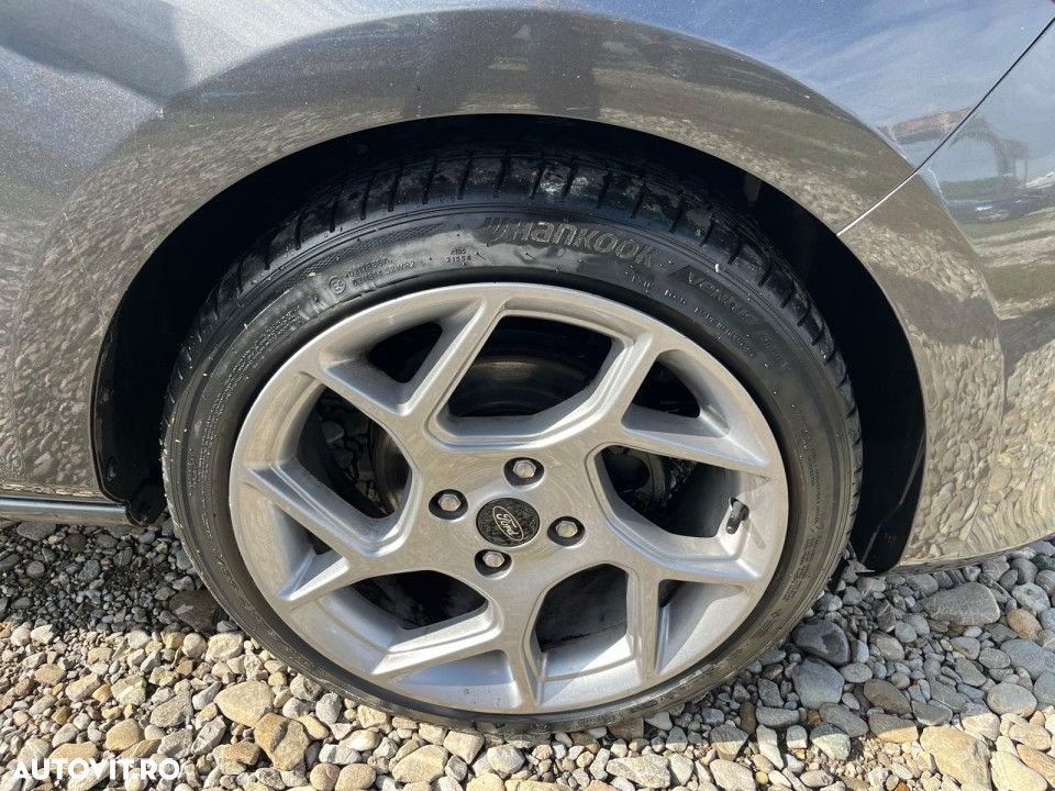 Ford Fiesta - 17