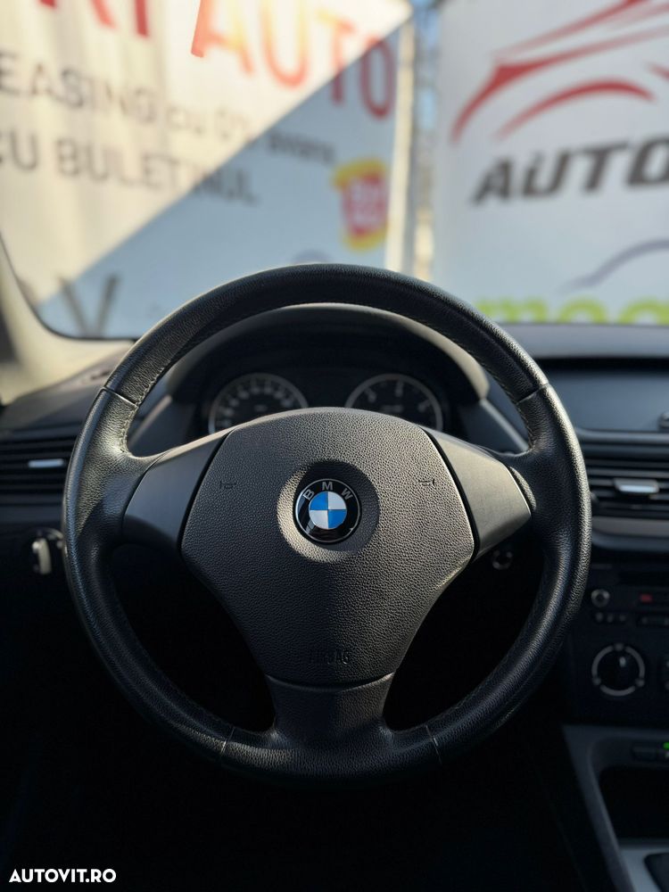 BMW X1 xDrive18d Sport Line - 33