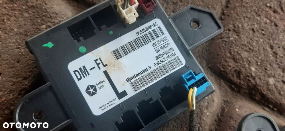 Dodge Nitro 2.8 Sterownik Moduł Drzwi Lewy Przód - 2