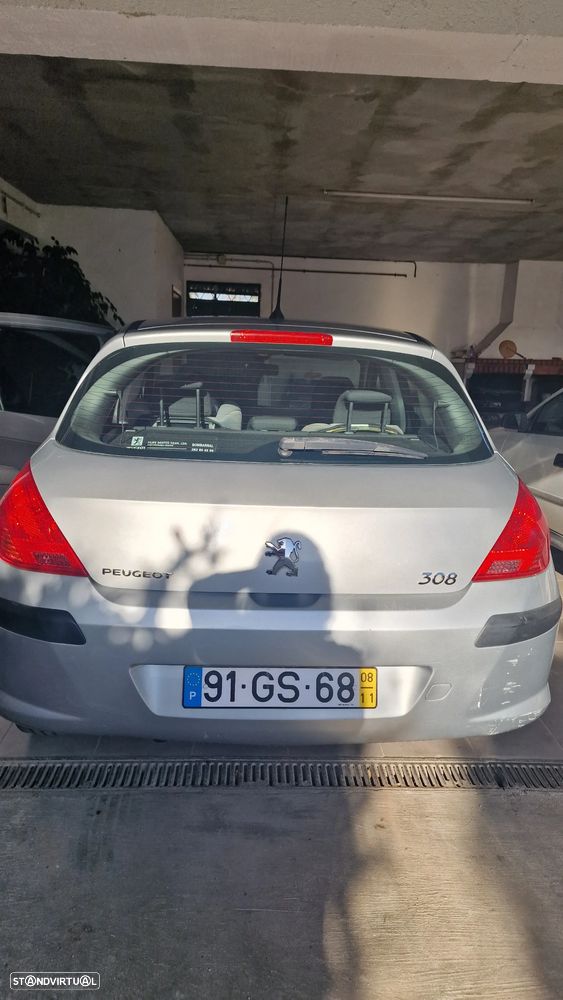 Peugeot 308 1.4 16V Executive - 8