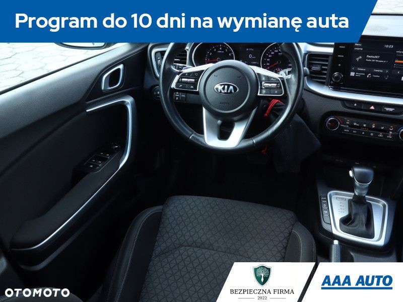 Kia Ceed - 9