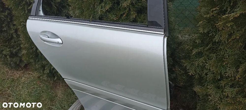 MERCEDES W203 LIFT KOMBI DRZWI TYLNE PRAWE LAK 775 W KOLOR - 5