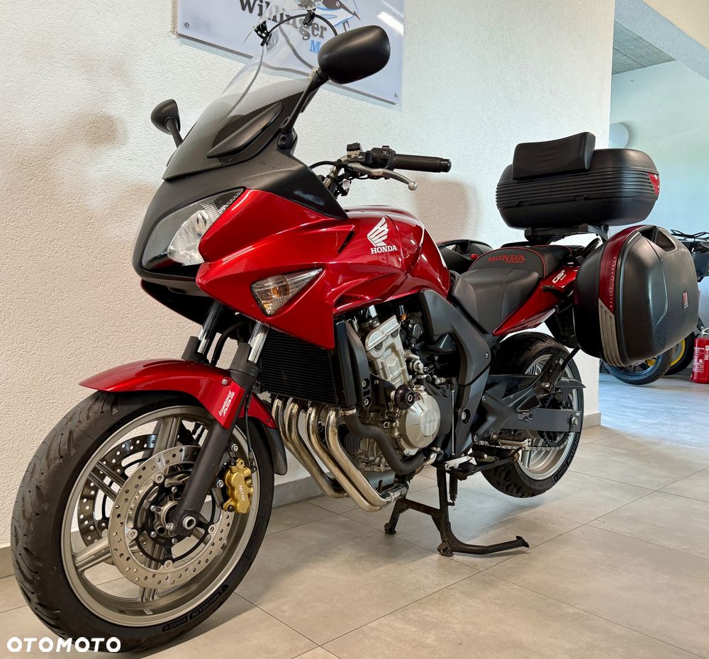 Honda CBF - 2