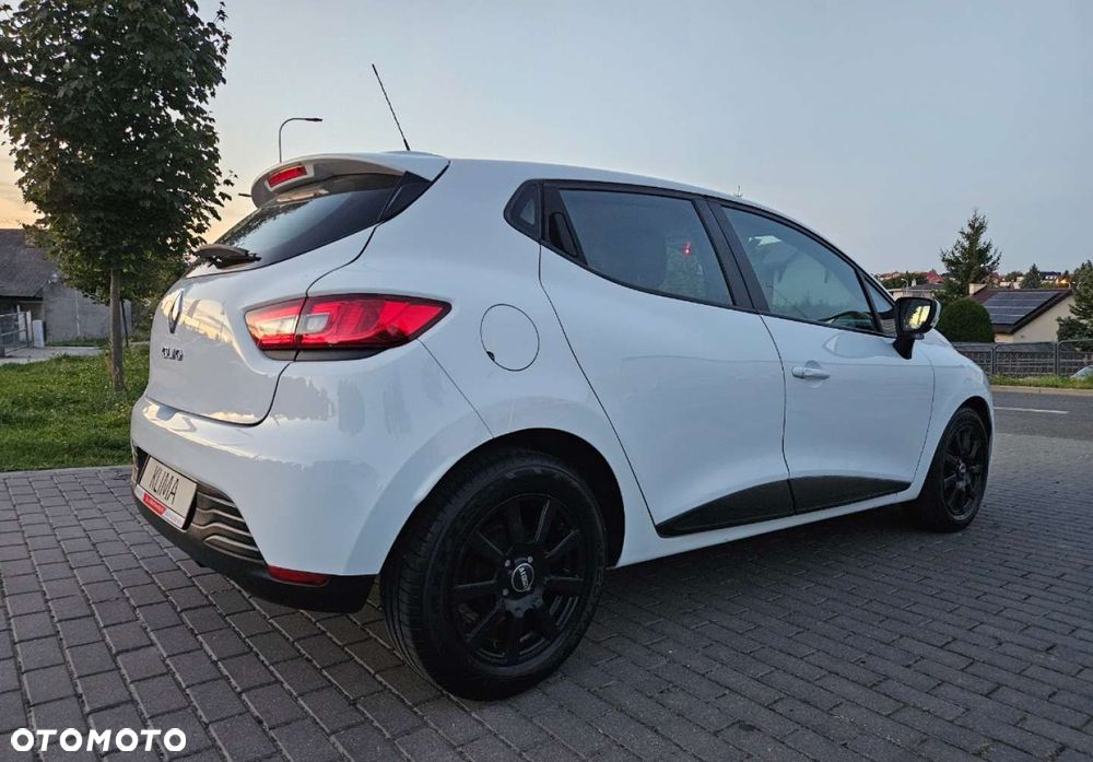 Renault Clio - 19