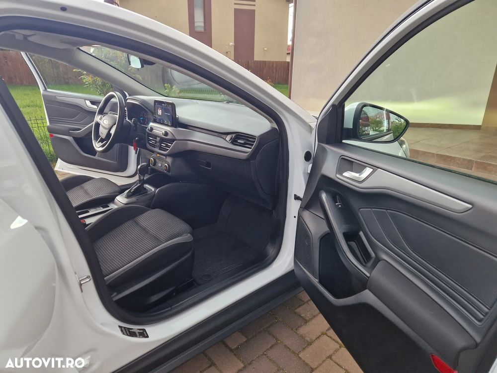 Ford Focus 1.0 EcoBoost MHEV Titanium X - 9