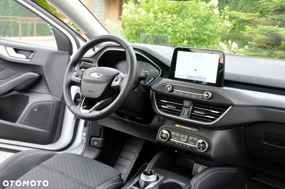 Ford Focus - 26