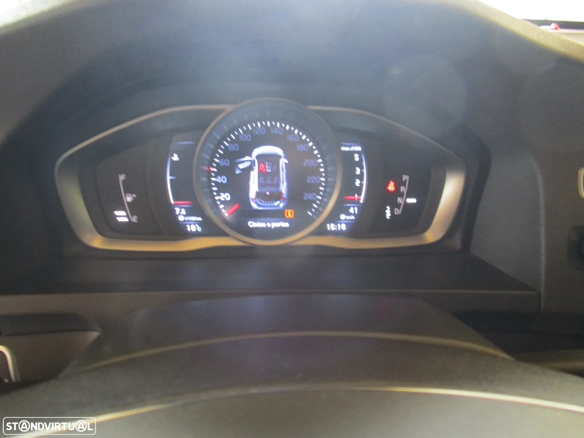 Volvo V60 Cross Country 2.0 D4 Summum Geartronic - 37