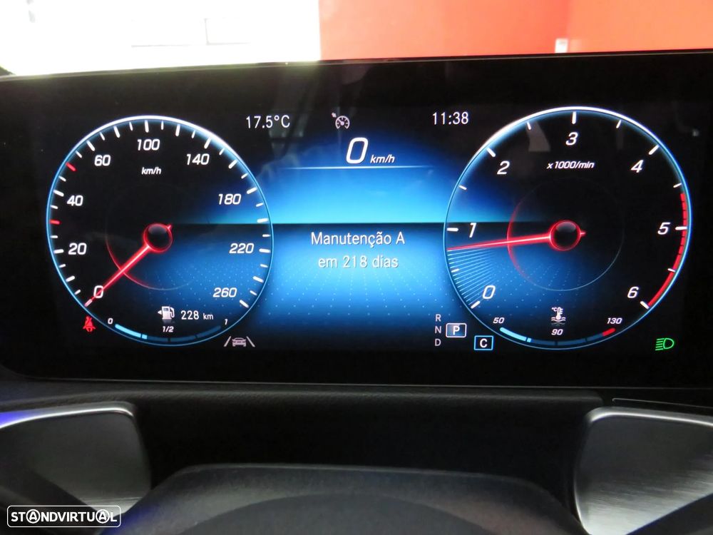 Mercedes-Benz GLB 200 d AMG Line - 24