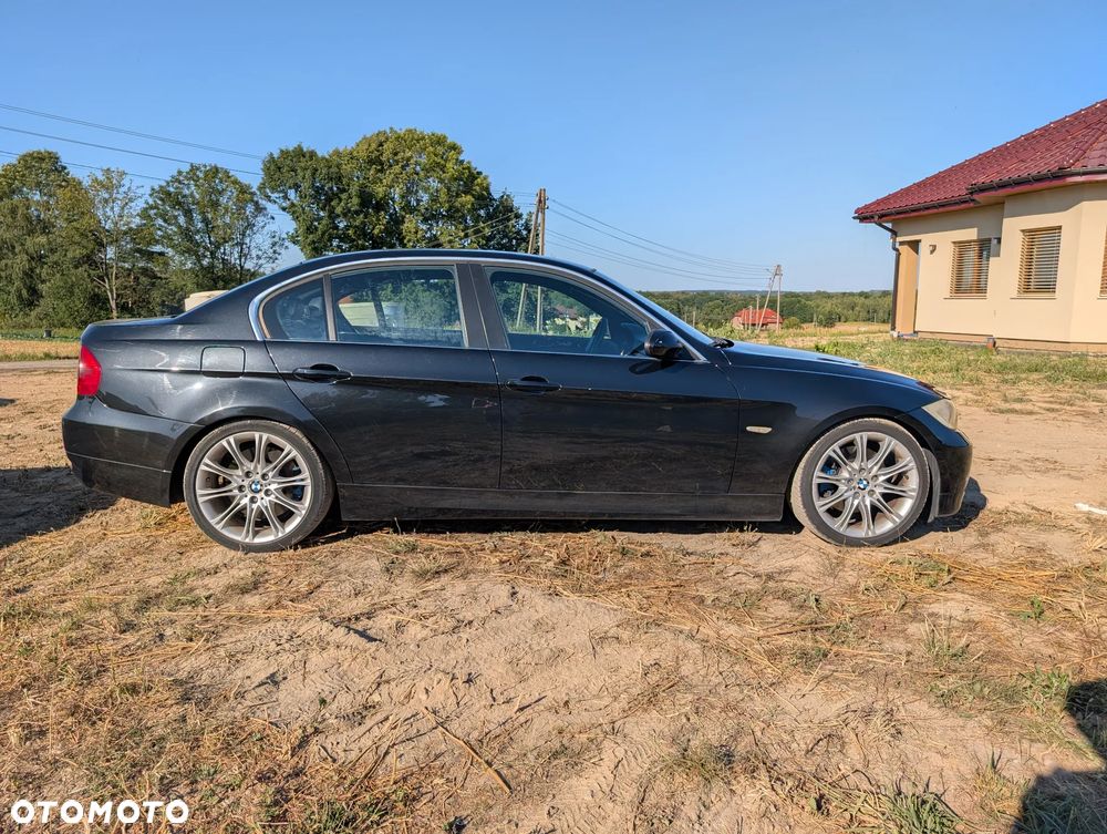 BMW Seria 3 330i - 3