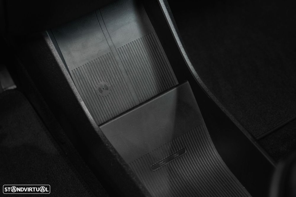 Volvo EX30 69 kWh Single Motor Extended Range Core - 29