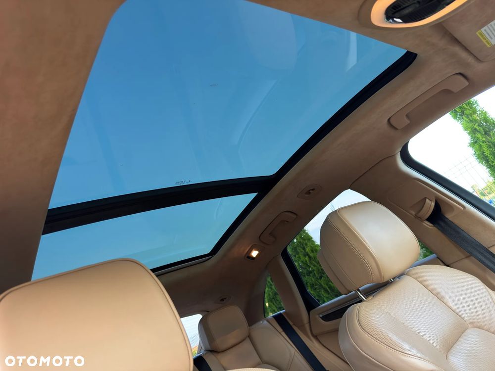 Porsche Macan Turbo PDK - 35