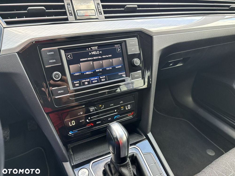 Volkswagen Passat 1.5 TSI EVO Business DSG - 23