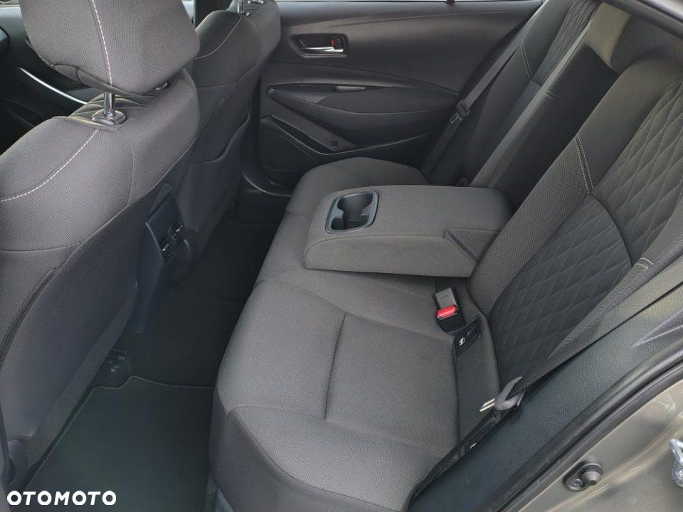 Toyota Corolla - 5