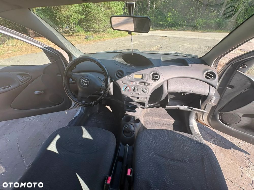 Toyota Yaris - 34
