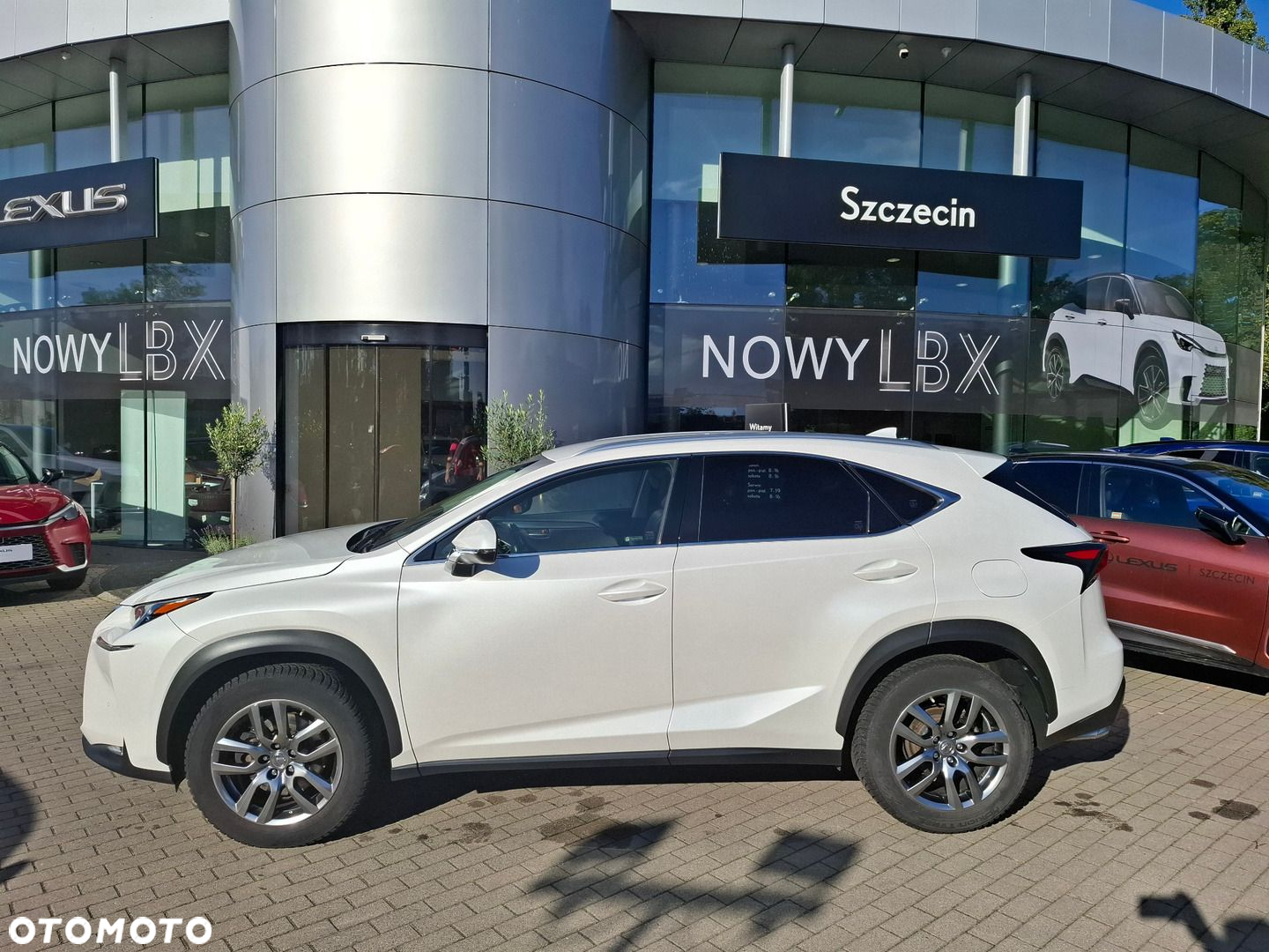 Lexus NX 200t Comfort AWD - 2