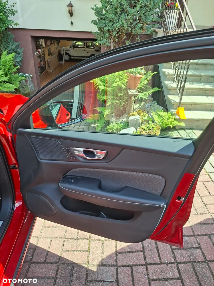 Volvo V60 B4 D Geartronic RDesign - 31