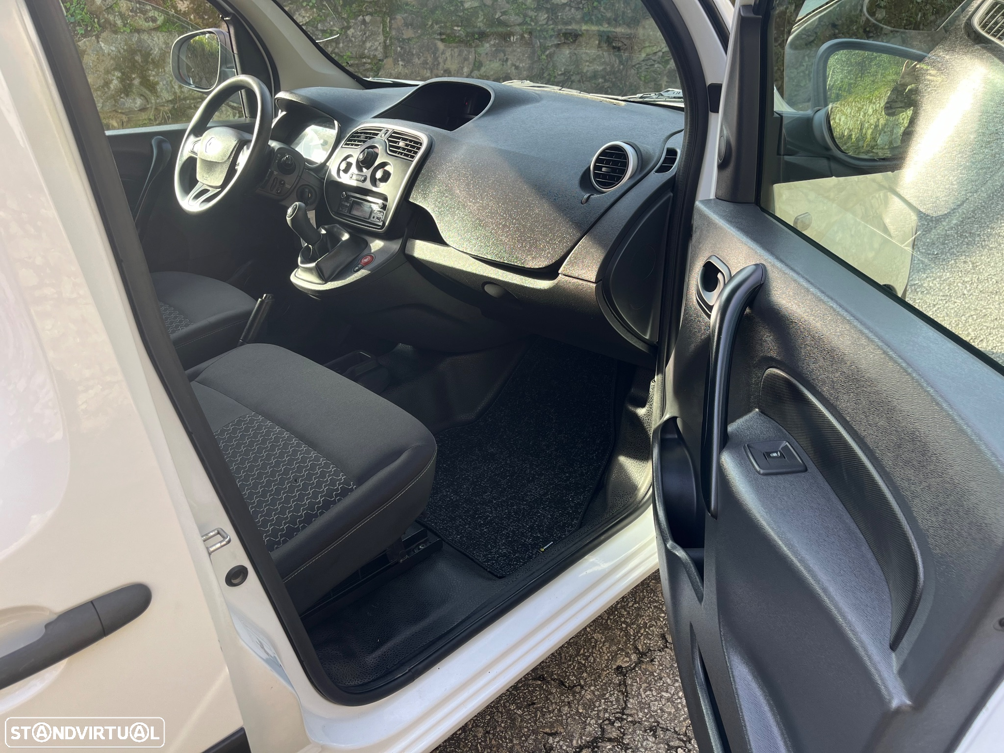 Renault Kangoo Energy 1.5 dCi 90 S&S - 23