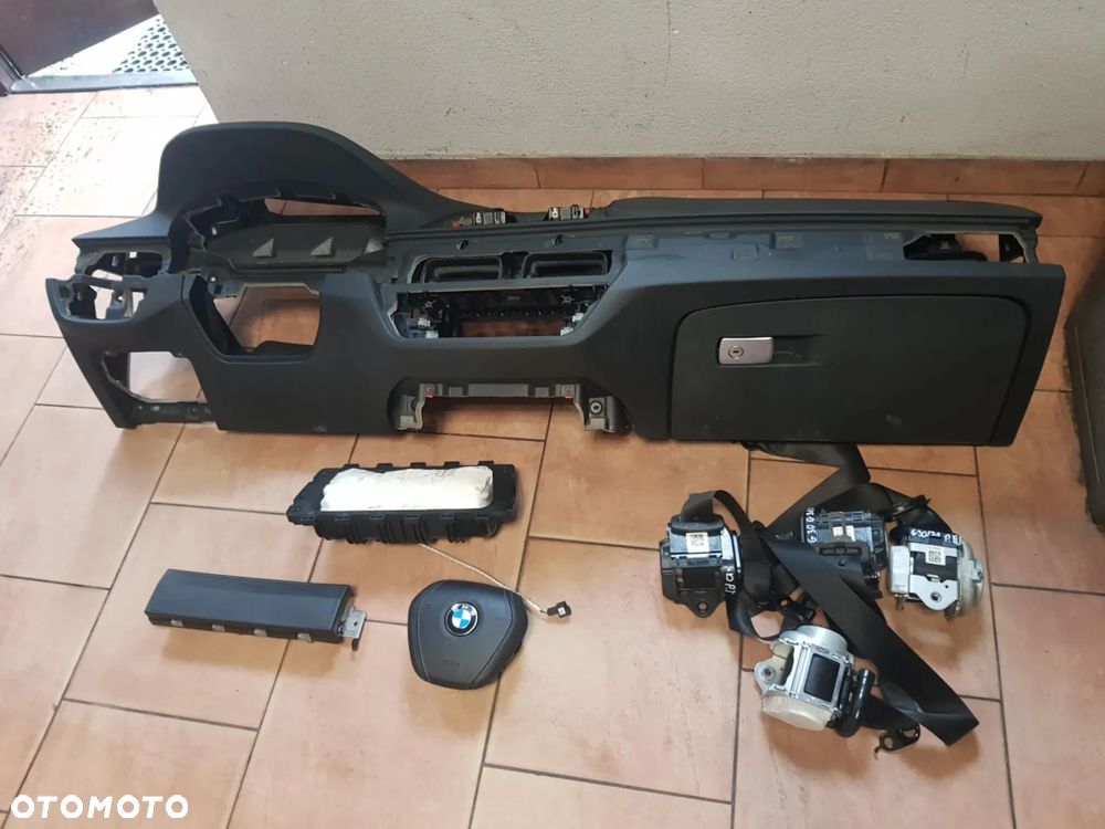 KOKPIT DESKA BMW 5 G30 G31 HUD ORYGINAŁ - 1