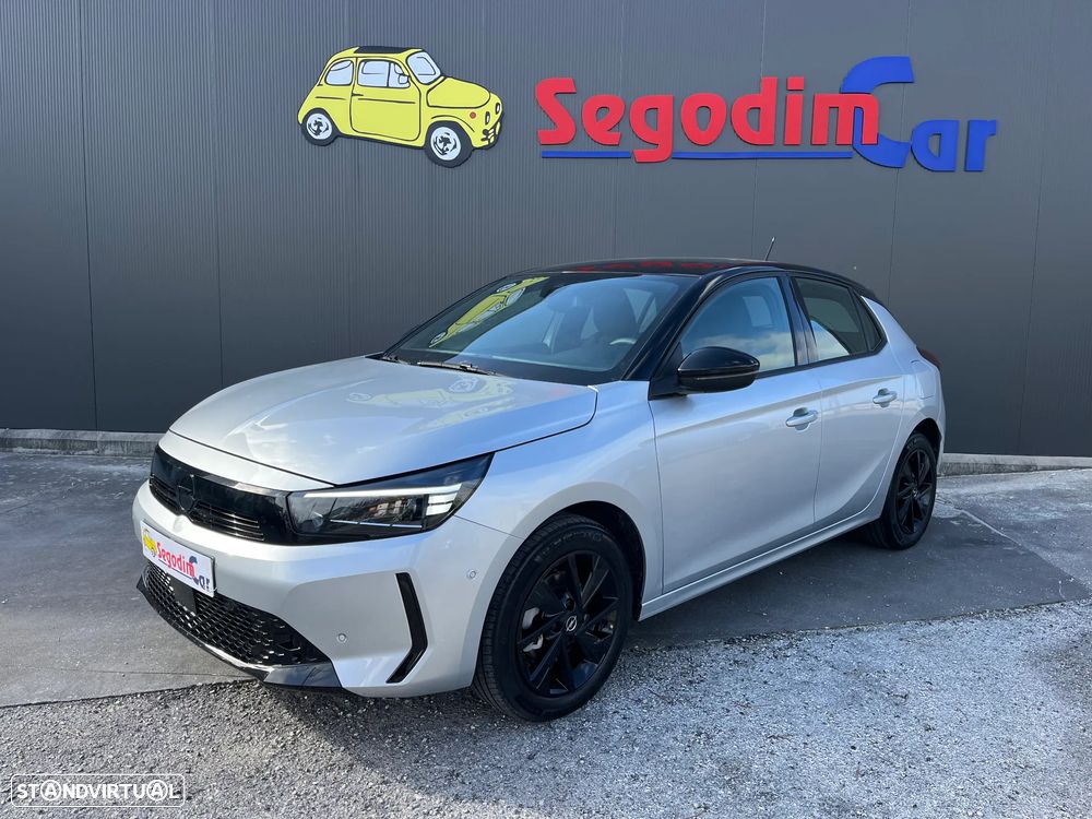 Opel Corsa 1.2 T GS - 1