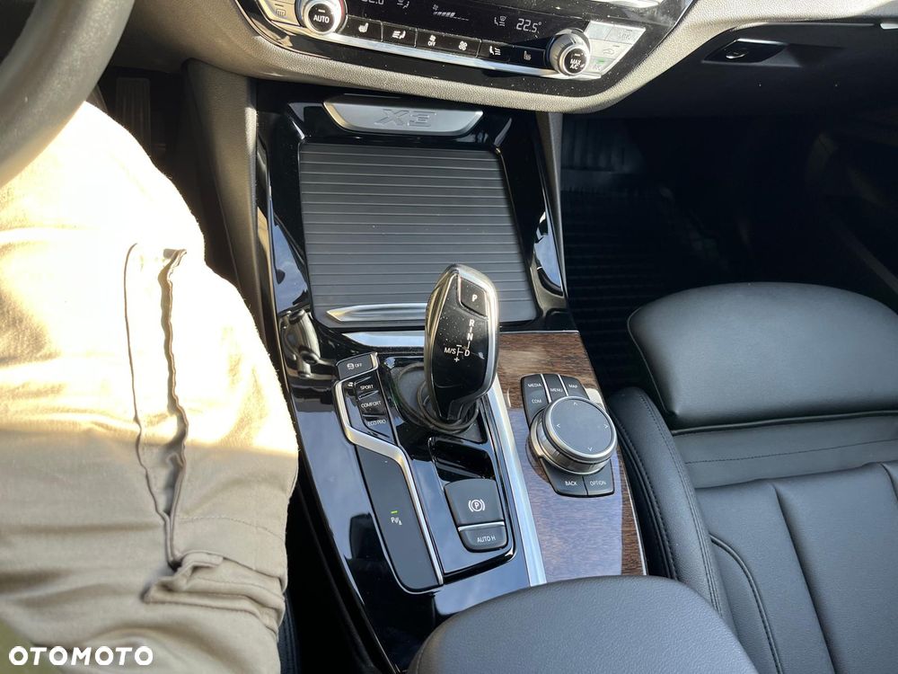 BMW X3 - 16