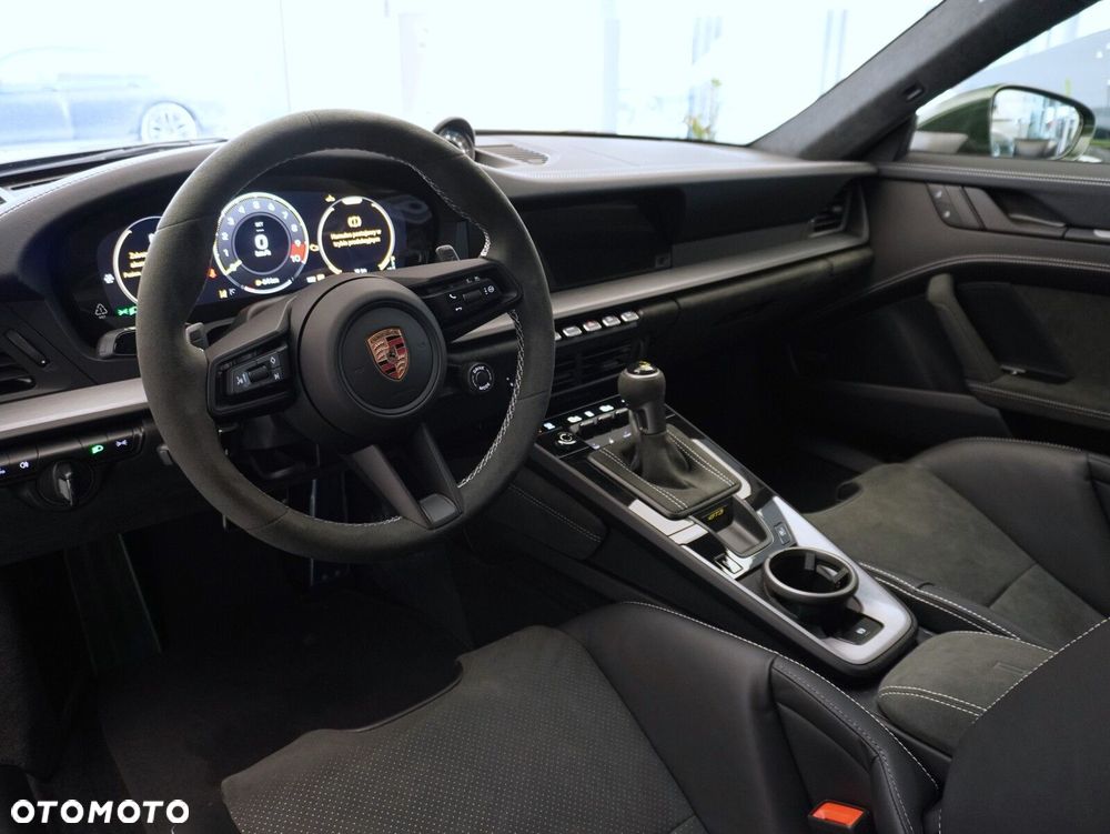 Porsche 911 GT3 PDK - 24