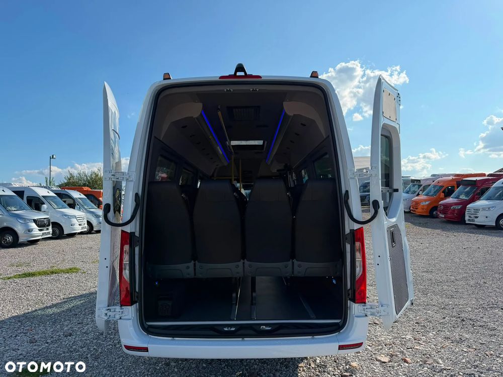 Mercedes-Benz Sprinter 517 - 5