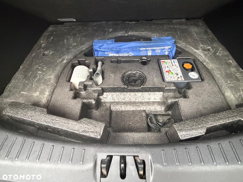 Ford Kuga 2.0 TDCi 4x4 ST-Line - 14