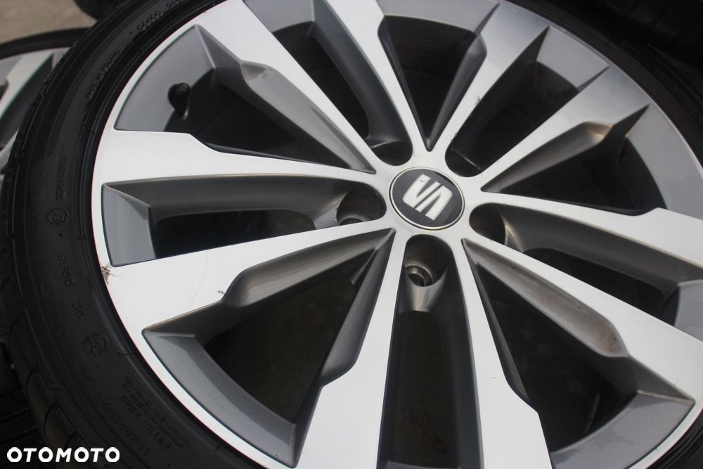 Felgi Aluminiowe Seat Ibiza FR R17 Opony letnie 215/40 - 4