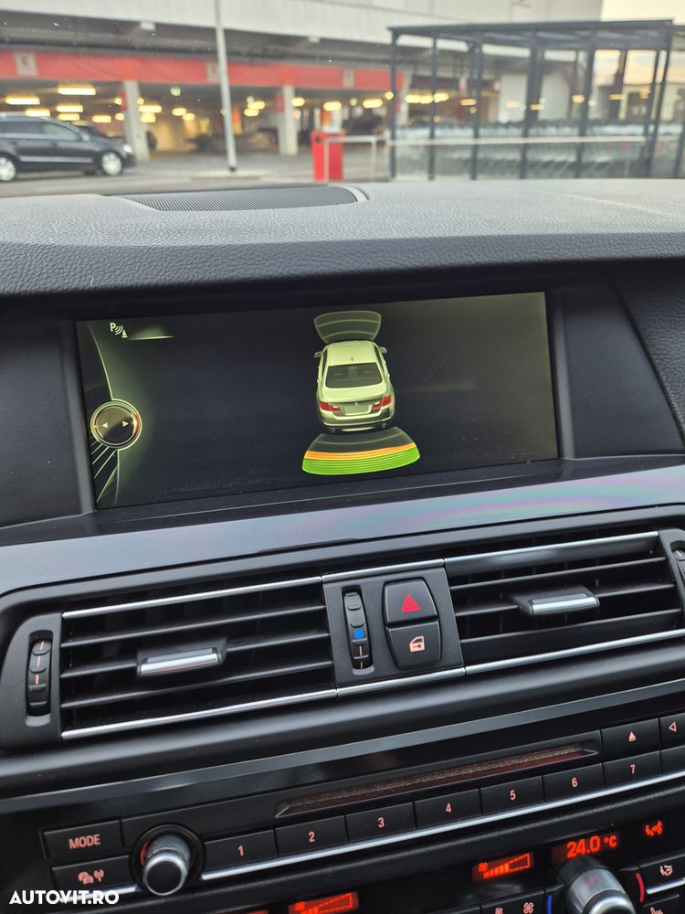BMW Seria 5 525d xDrive Aut. - 30